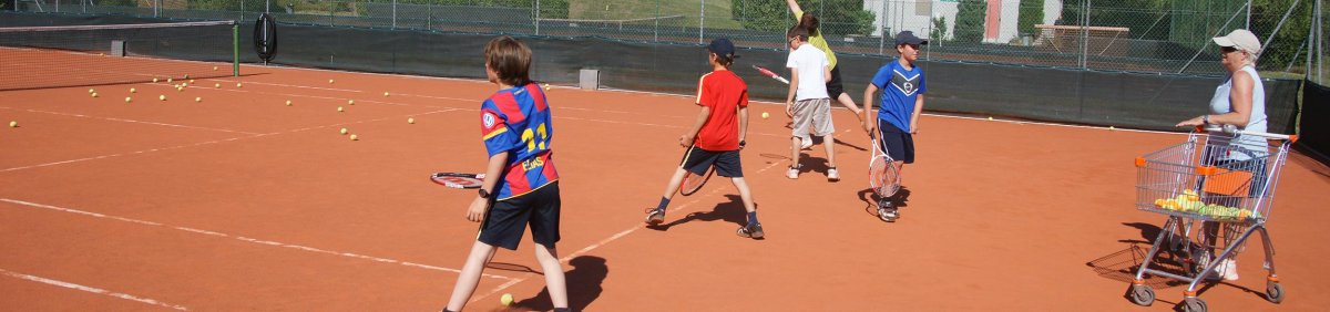 Cours de tennis enfants printemps 2023