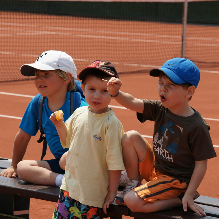 Course d'école Avully Tennis Club Course d'école Avully Tennis Club